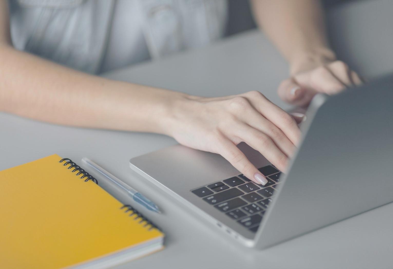 Material educativo sobre planificación financiera diseñado para pequeñas empresas